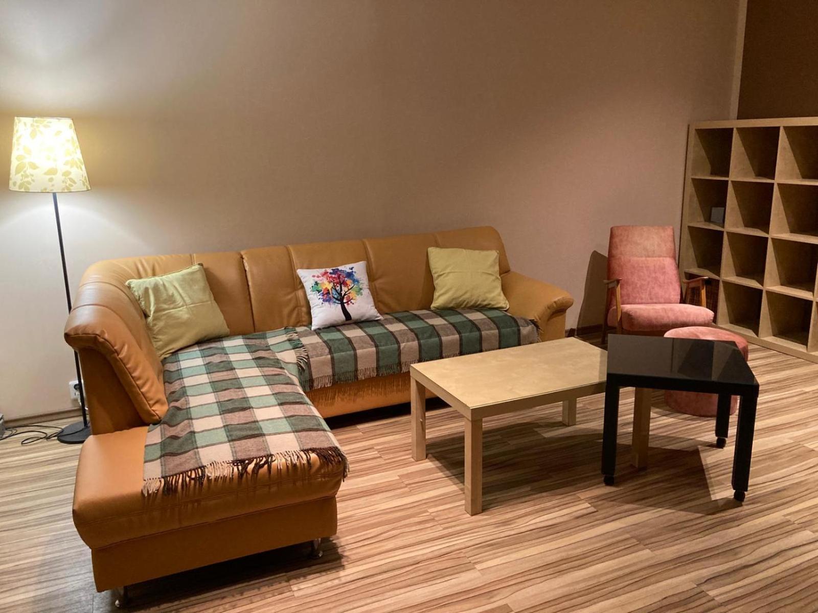 Apartman Hodonin 7 7 7 2 3 4 1 9 4 Exteriör bild
